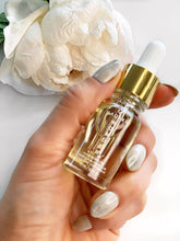 Load image into Gallery viewer, HAKADA BODY OIL OF MARULA AND CAMELLIA 10ML DROPPER BOTTLE
