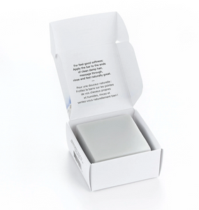 The unscented company conditioner bar box open